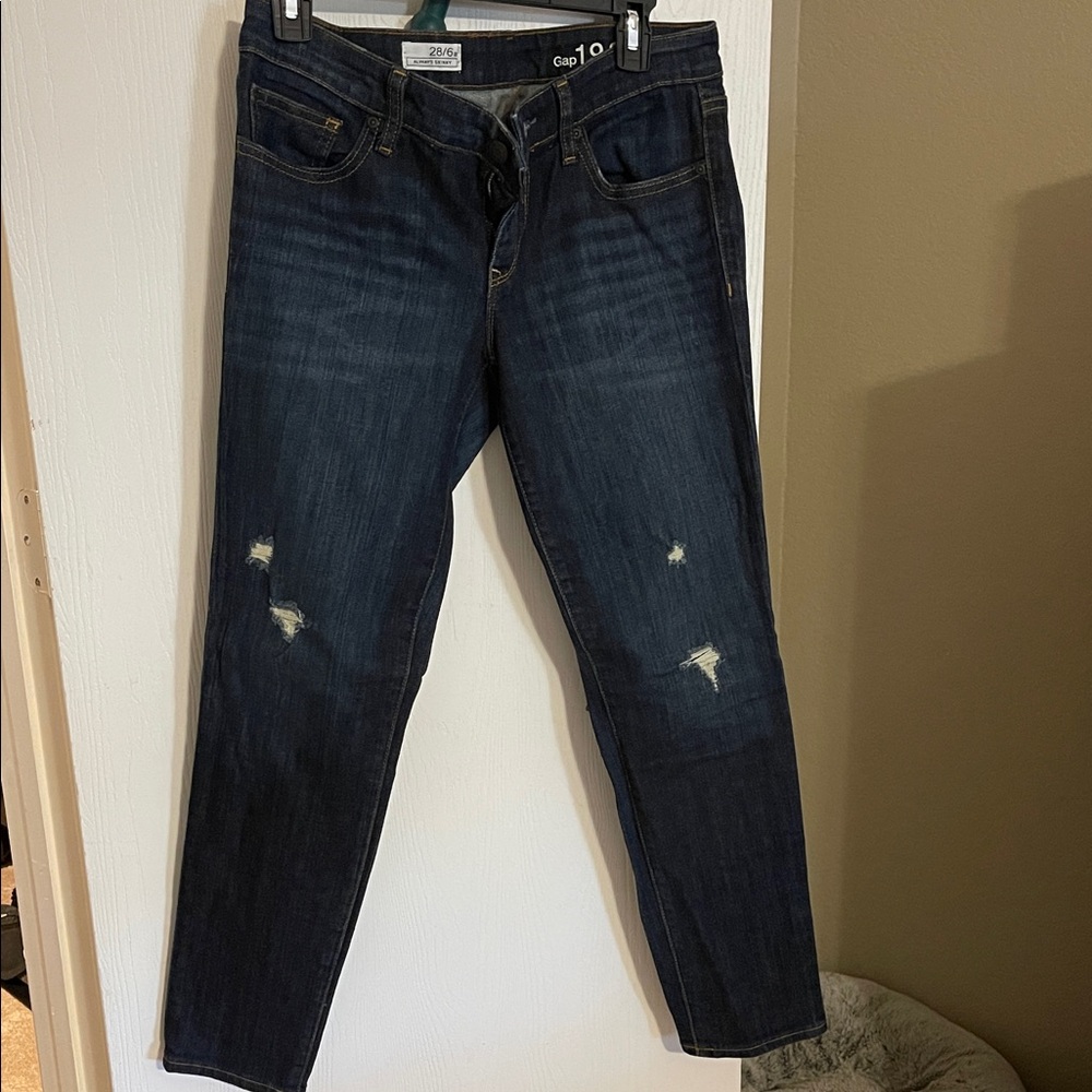 GAP Women's Distressed Dark Indigo Skinny Jeans